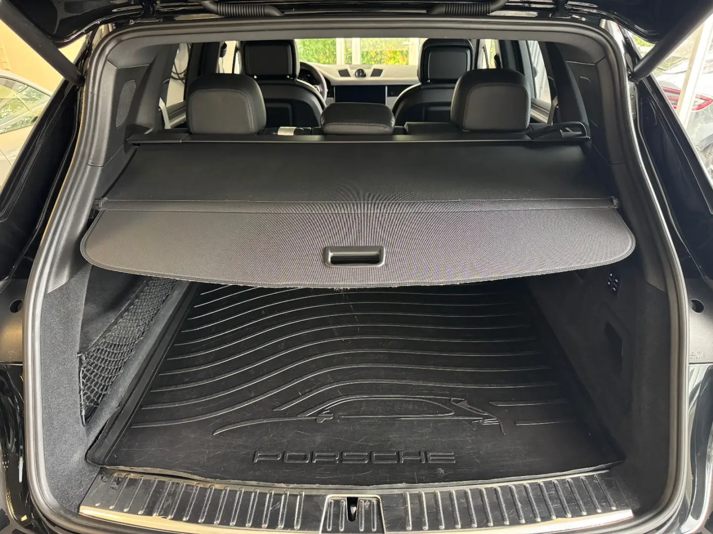 Cayenne S SportDesign SoftClose Matrix HeadUp 22