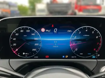 E 200 AMG Night-Paket*LenkradHz*Kamera*CarPlay*