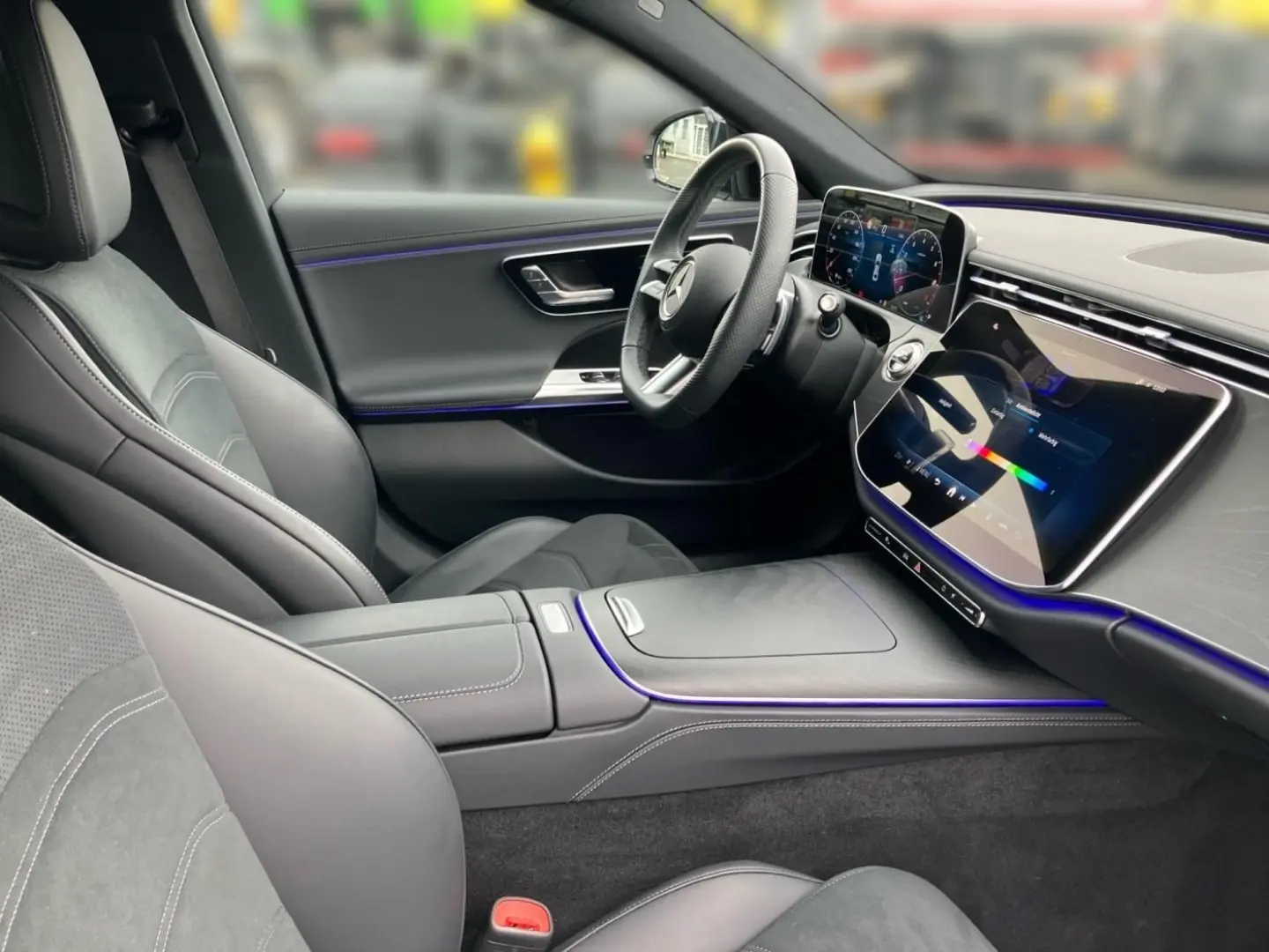 E 200 AMG Night-Paket*LenkradHz*Kamera*CarPlay*
