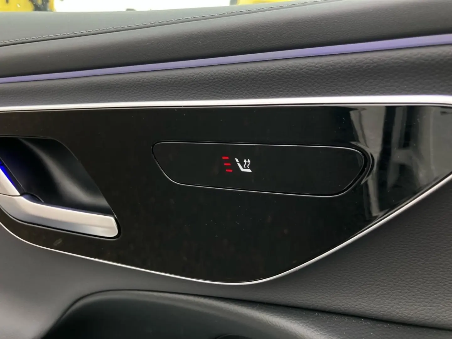 E 200 AMG Night-Paket*LenkradHz*Kamera*CarPlay*