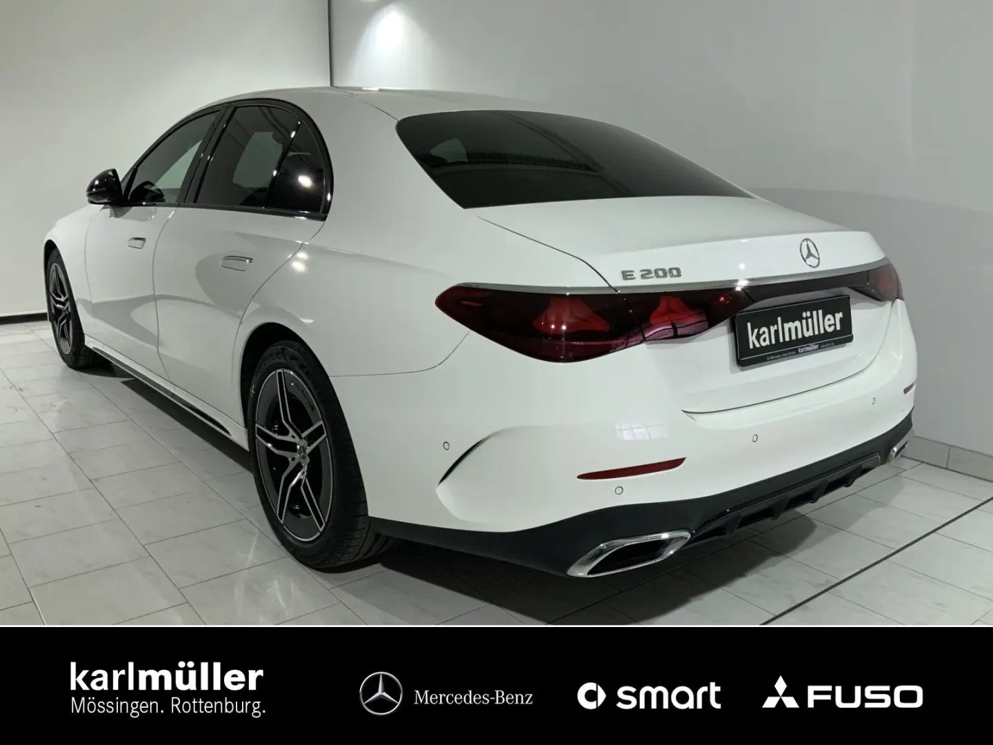 E 200 AMG-L +Night+LED+Keyless+Distronic+Apple