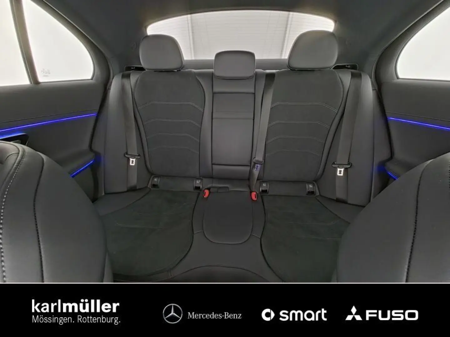 E 200 AMG-L +Night+LED+Keyless+Distronic+Apple
