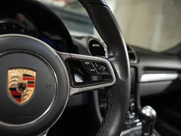 Boxster Tempostat DAB Navi Sitzheizung PDLS