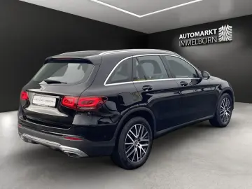 GLC 300 Hybrid 19*360°*AHK*LED*Off-Road-Styling