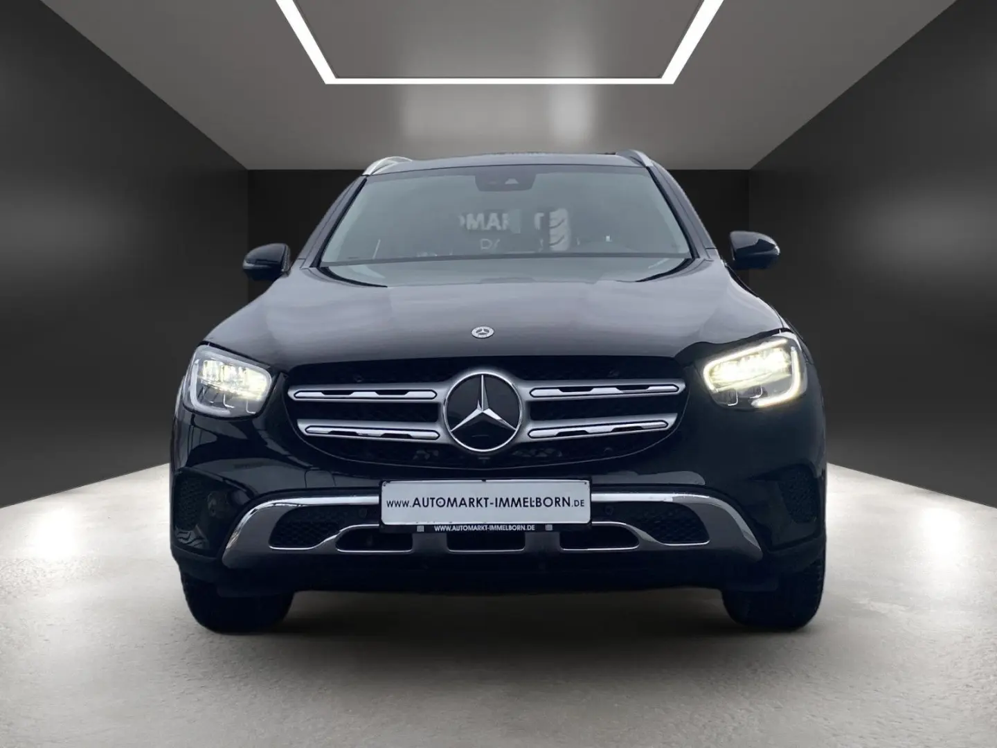 GLC 300 Hybrid 19*360°*AHK*LED*Off-Road-Styling