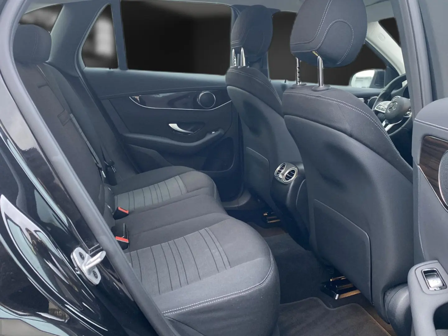 GLC 300 Hybrid 19*360°*AHK*LED*Off-Road-Styling