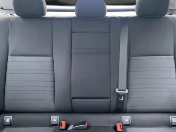 GLC 300 Hybrid 19*360°*AHK*LED*Off-Road-Styling