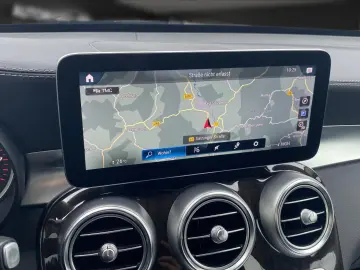 GLC 300 Hybrid 19*360°*AHK*LED*Off-Road-Styling