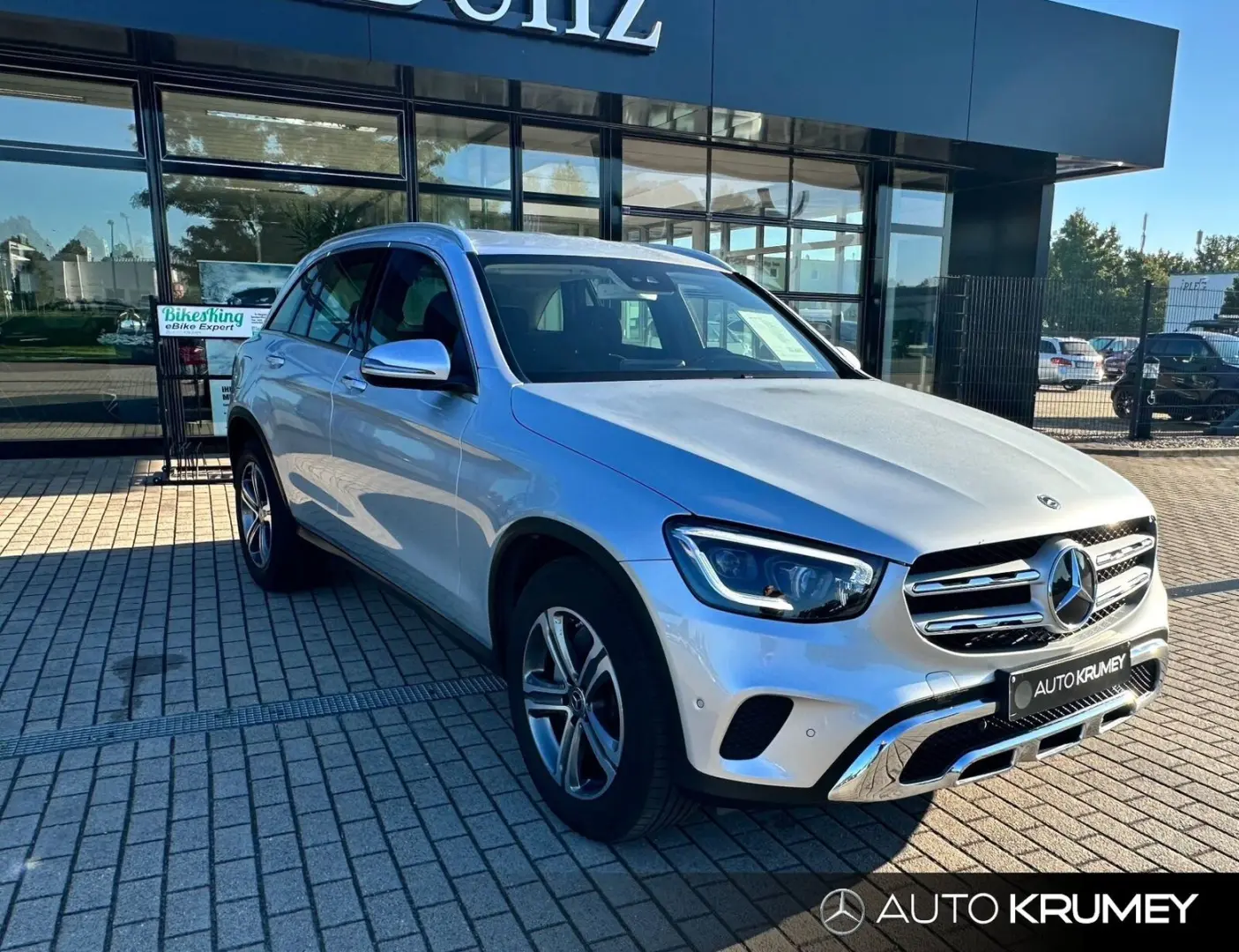GLC 300 4MATIC Distronic+Mulibeam+Hands Free A.