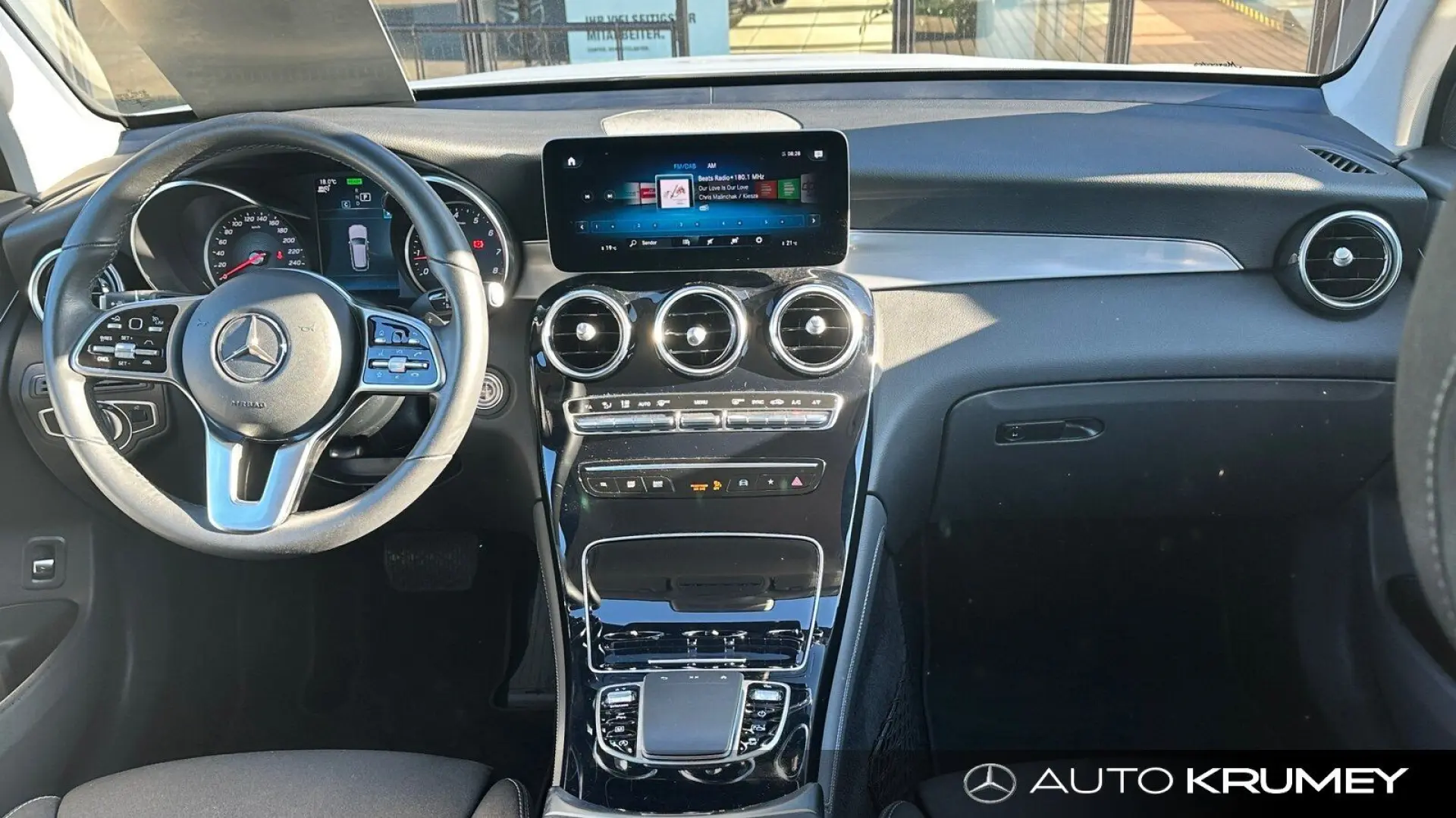 GLC 300 4MATIC Distronic+Mulibeam+Hands Free A.