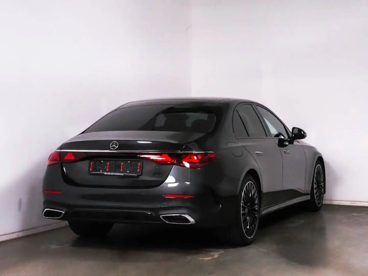 E 200 AMG-Sport/Super/Burm4D/Night/Distr/Cam/20'