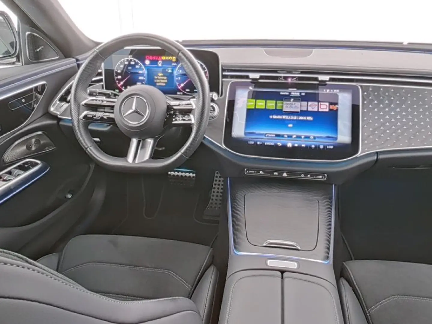 E 200 AMG-Sport/Burm/Night/Ambi+/Keyl/Navi/LED