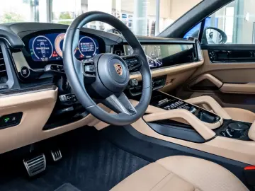 Porsche Cayenne S SportDesign PDCC HeadUp