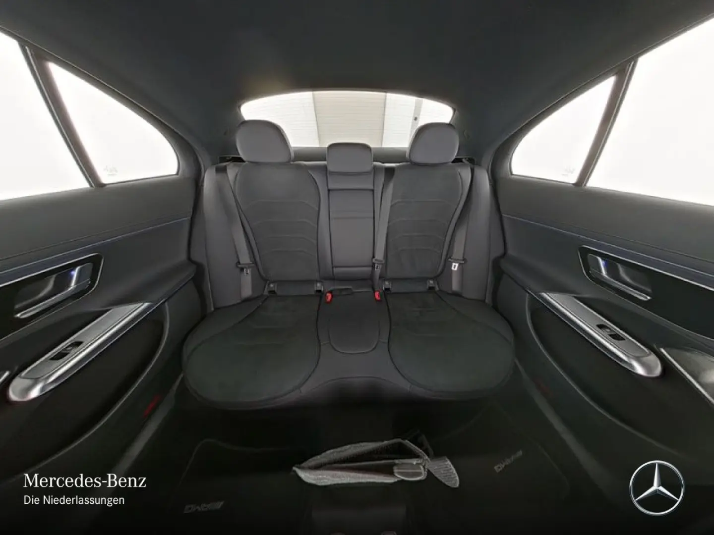 E 300 e AMG Adv.+/NIGHT/Bur4D/360/DISTR/20