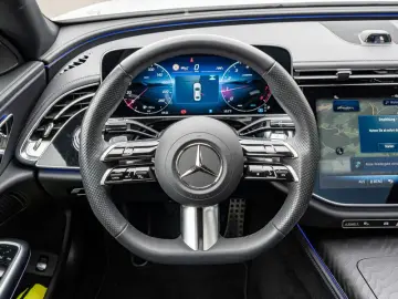 E 200 AMG-Sport/Super/Pano/Night/Totw/Distr/19'