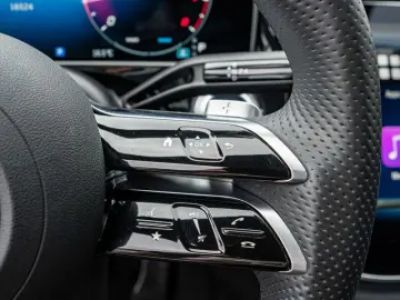 E 200 AMG-Sport/Super/Pano/Night/Totw/Distr/19'