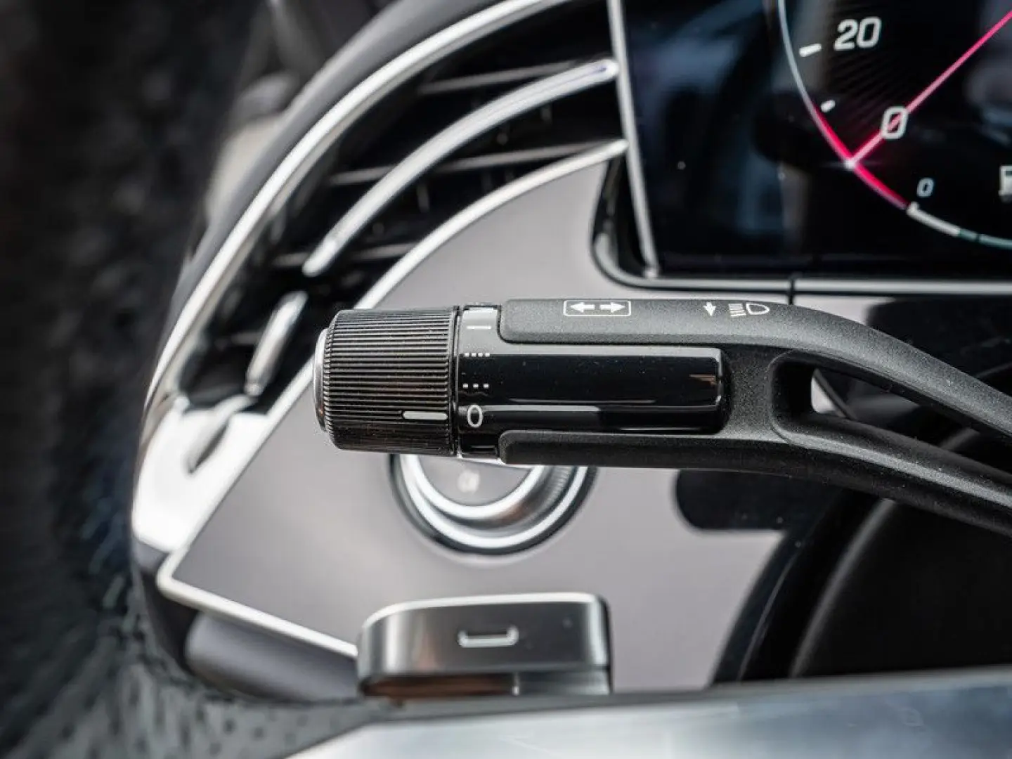 E 200 AMG-Sport/Super/Pano/Night/Totw/Distr/19'