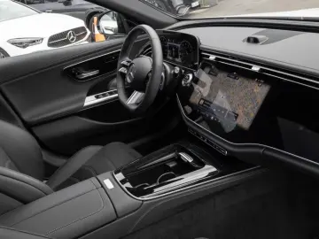 E 200 AMG/Superscreen/LED/Pano/Burm4D/Night19''
