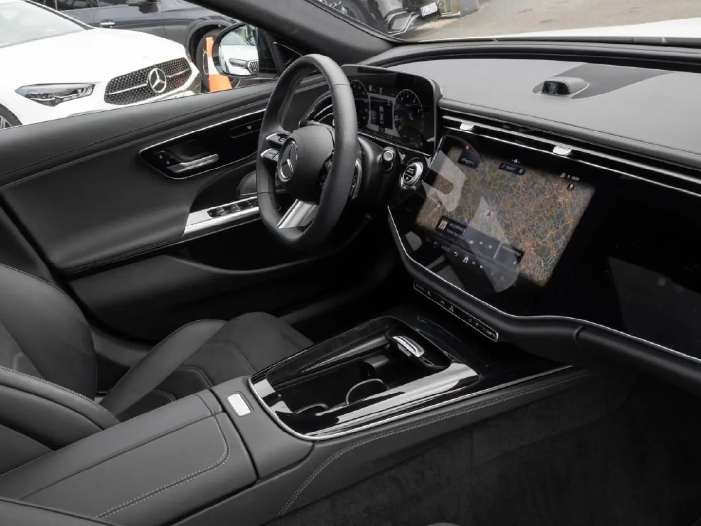 E 200 AMG/Superscreen/LED/Pano/Burm4D/Night19''