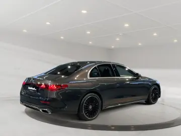 E 220 d AMG +MBUX+DISTR+AHK+SpurW+W-Paket+PDC+LM