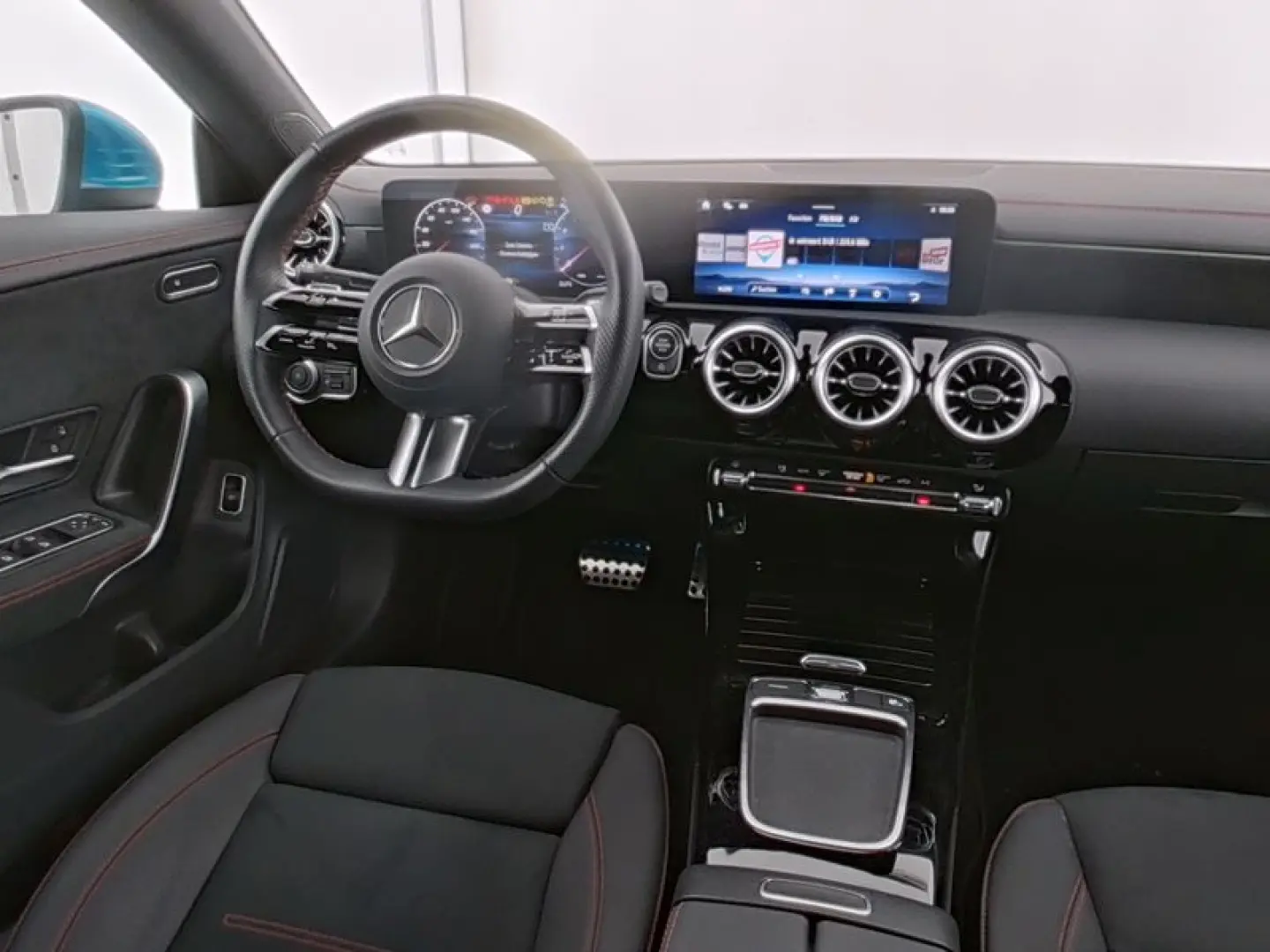 CLA 200 Coupé AMG KEYLESS+KAMERA+MBUX+LED+18