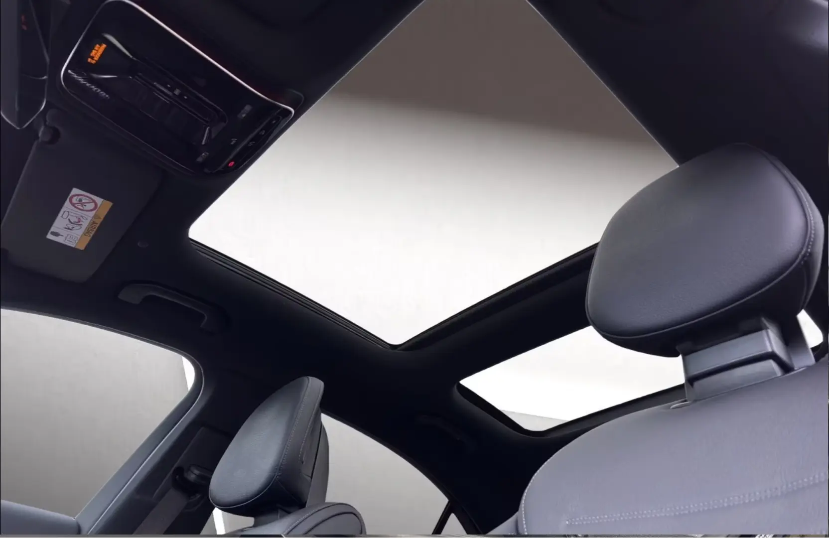 Mercedes-Benz C 43 AMG 4M+PANO+HUD+360°+BURMESTER