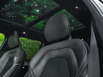 XC90 T8 | HUD | B&W | Luft | 22