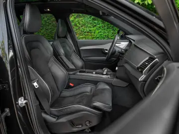 XC90 T8 | HUD | B&W | Luft | 22