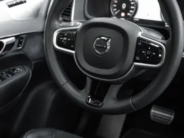 XC90 T8 | HUD | B&W | Luft | 22