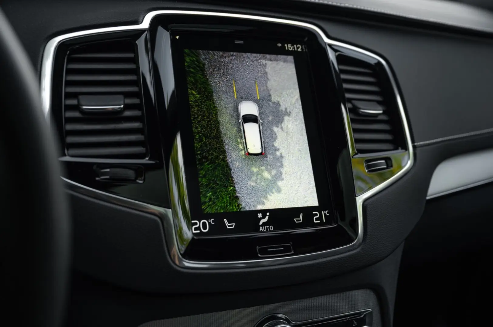 XC90 T8 | HUD | B&W | Luft | 22