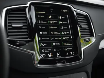 XC90 T8 | HUD | B&W | Luft | 22