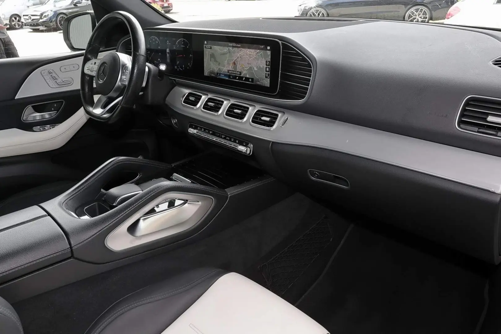 GLE 350 d 4M AMG AHK+MEMORY+DISTRONIC+HIFI+360°