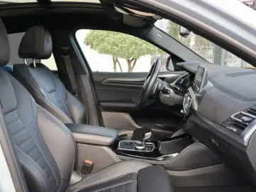 BMW X4 Cameră 30d xDrive M Sport Pano