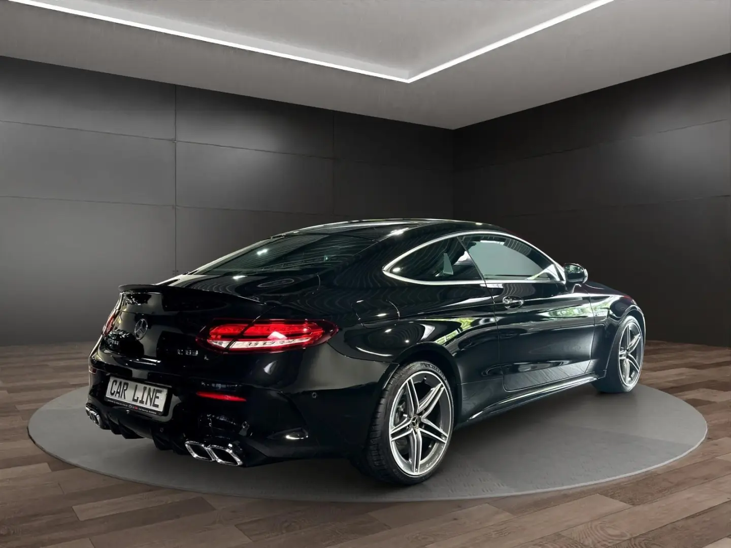 C 63 AMG 4.0 V8 Coupe PANO*BURM*LEDER*DISTRO