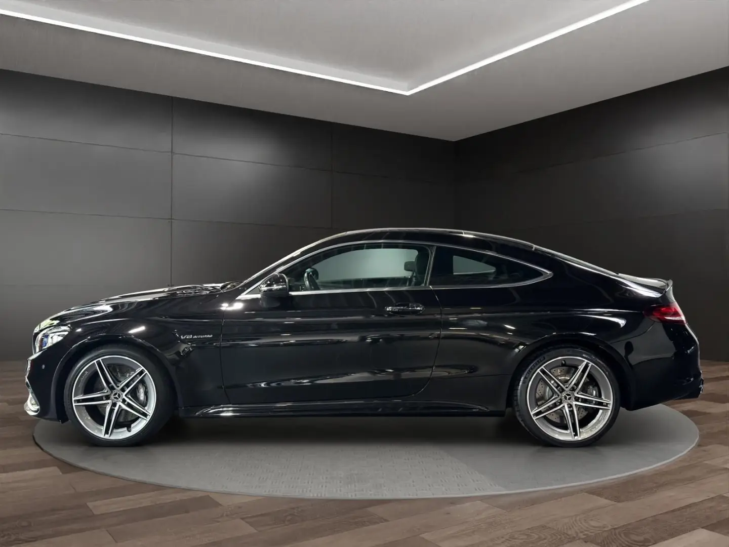 C 63 AMG 4.0 V8 Coupe PANO*BURM*LEDER*DISTRO