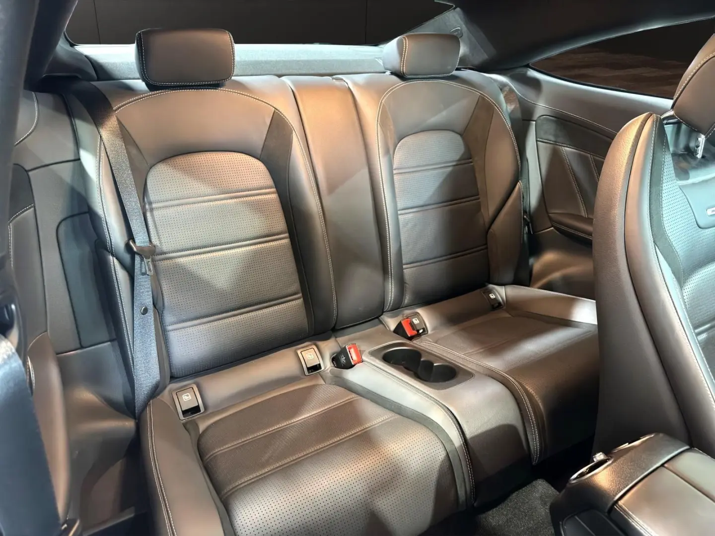C 63 AMG 4.0 V8 Coupe PANO*BURM*LEDER*DISTRO