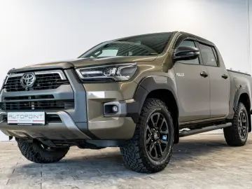 Hilux 2.8 D4-D INVINCIBLE  AHK JBL Navi