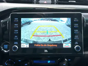 Hilux 2.8 D4-D INVINCIBLE °AHK°JBL°Navi°