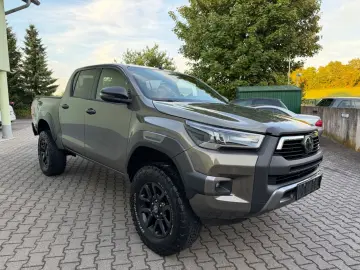 Hilux Double Cab Invincible 4x4 Navi Kamera SHZ