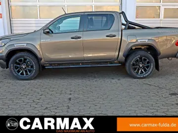 Hilux 2.8 D4-D Invincible ,VOLL! ACC,JBL,LED,AHK