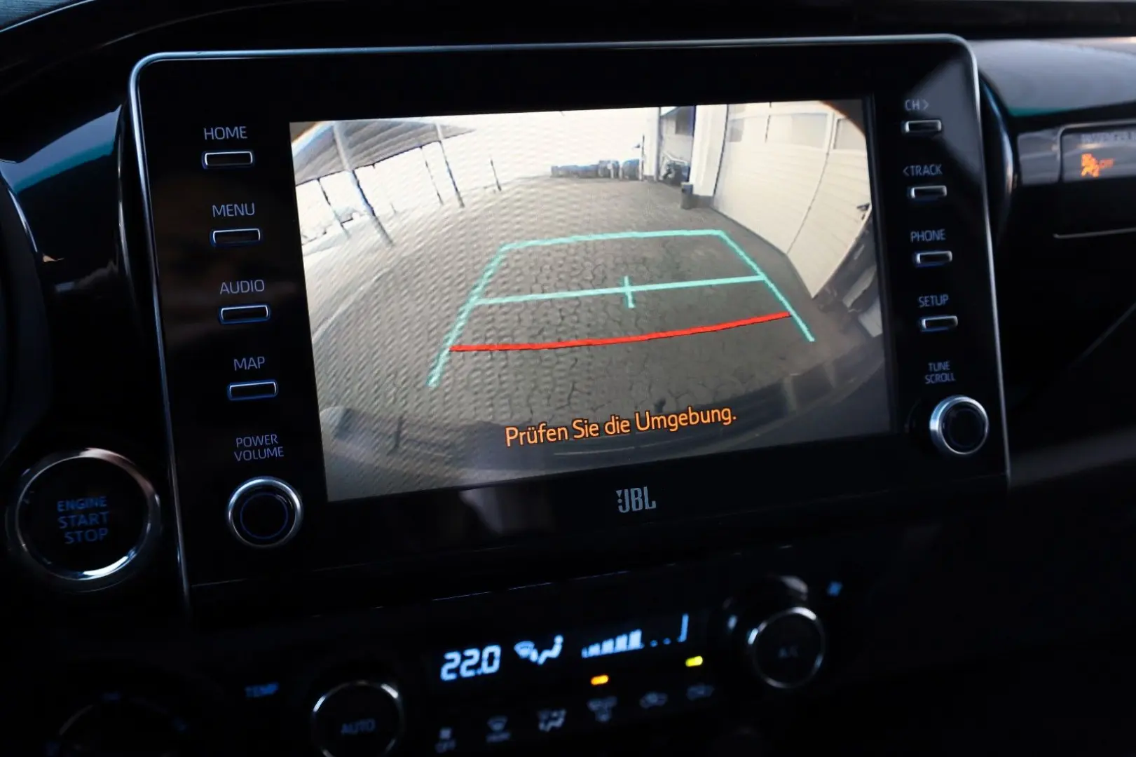Hilux 2.8 D4-D Invincible ,VOLL! ACC,JBL,LED,AHK