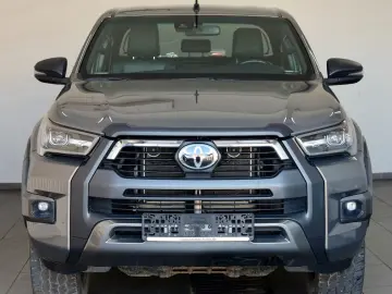 Hilux 2.8 D4-D Invincible ,VOLL! ACC,JBL,LED,AHK