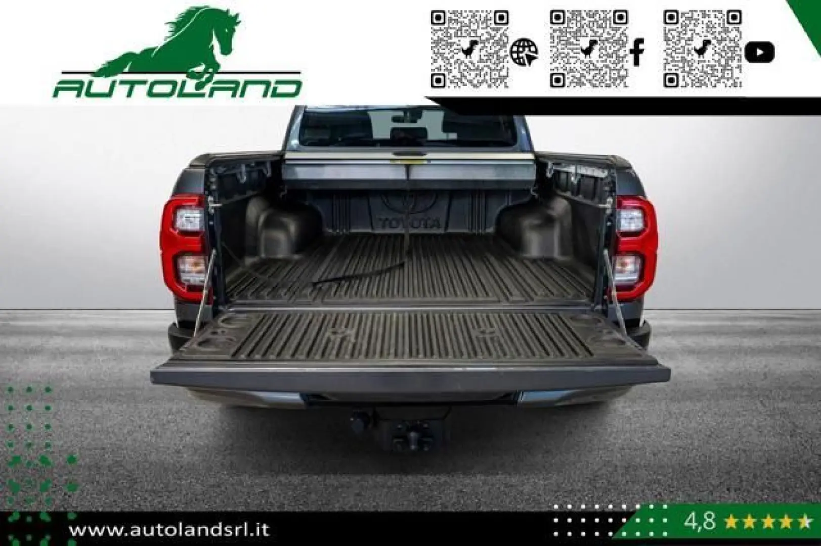 TOYOTA Hilux Invincible 2.8d A/T 4WD Double Cab 