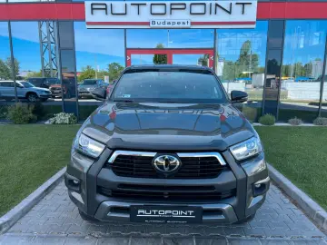 Hilux INVINCIBLE 2,8 D4-D °JBL °AHK °TSS