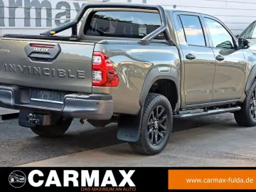 Hilux 2.8 D-4D Invincible,ACC,Rollbügel,LED,AHK