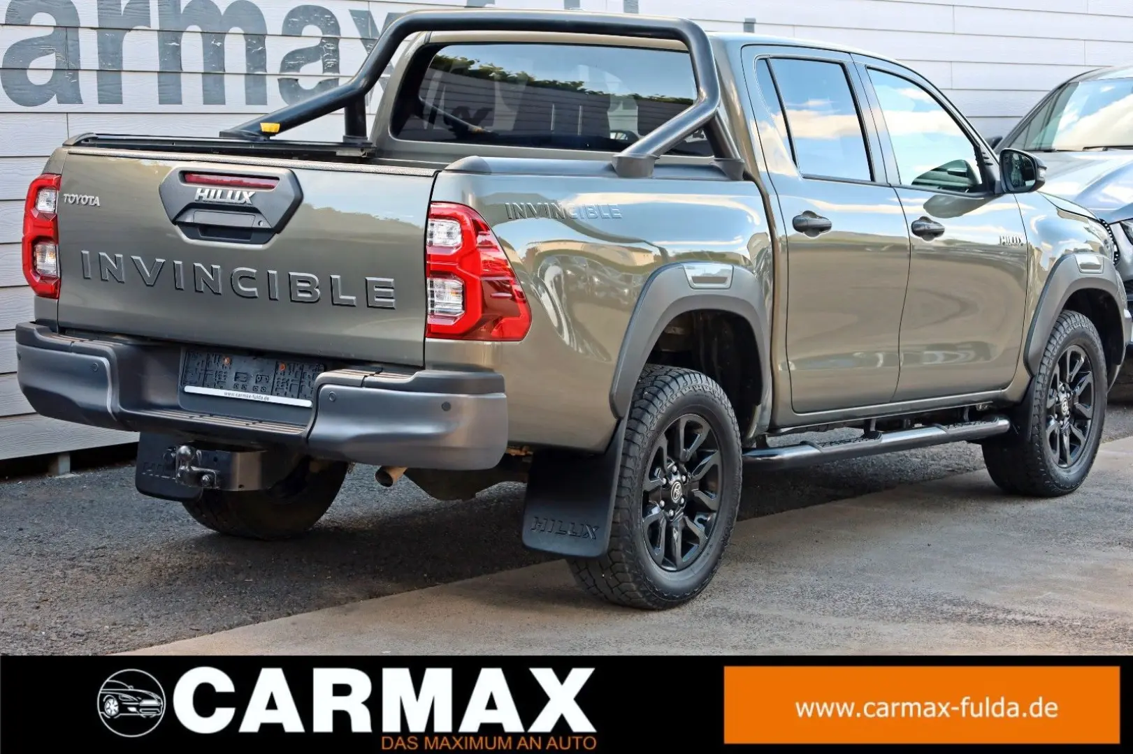 Hilux 2.8 D-4D Invincible,ACC,Rollbügel,LED,AHK
