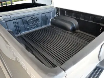 Hilux 2.8 D-4D Invincible,DOKA,ACC,WERKSGARANTIE