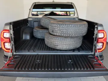 Hilux 2.8 D-4D Invincible,DOKA,ACC,WERKSGARANTIE