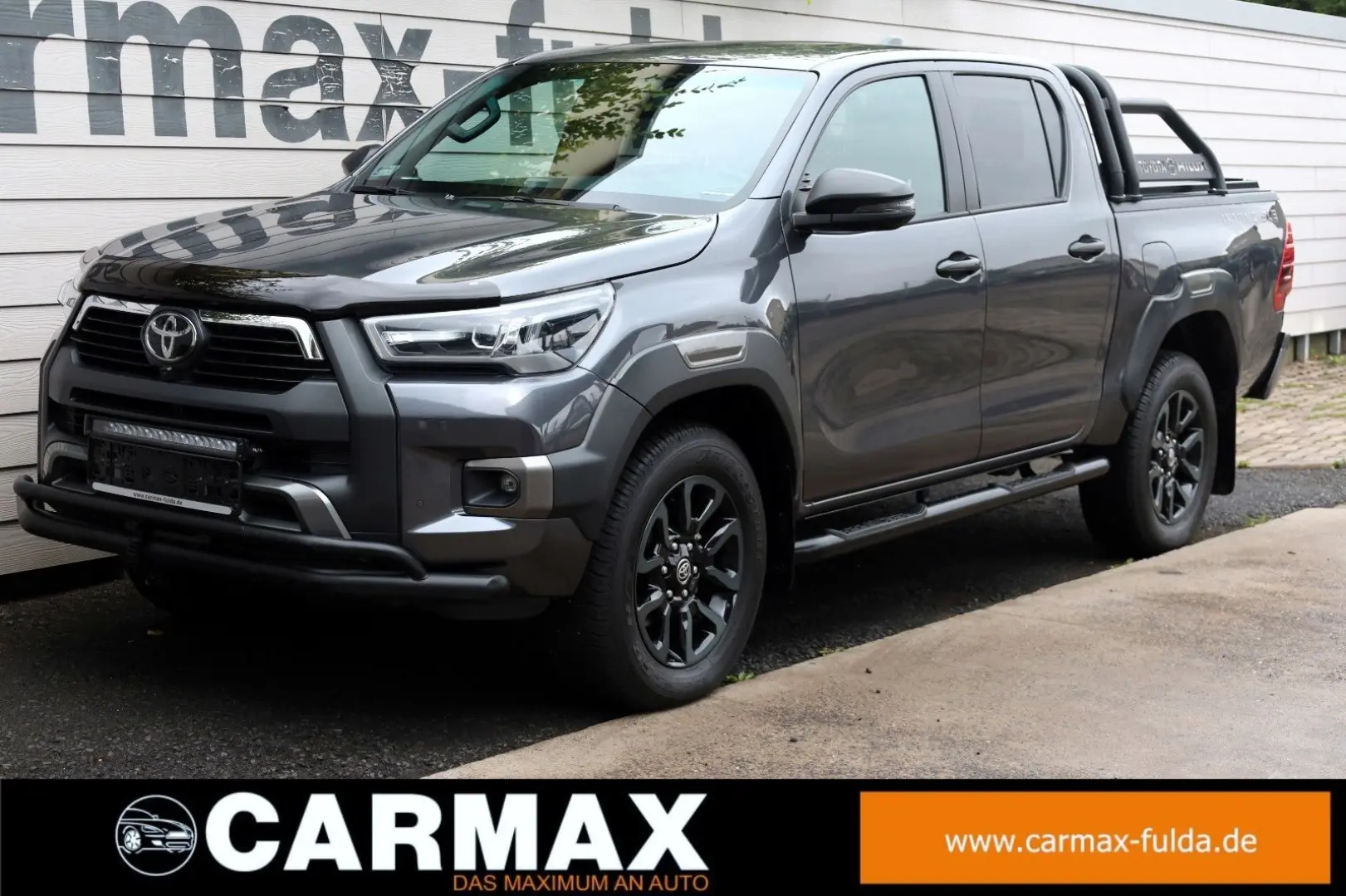 Hilux 2.8 D-4D Invincible,ACC,Rollbügel,Sthz,AHK