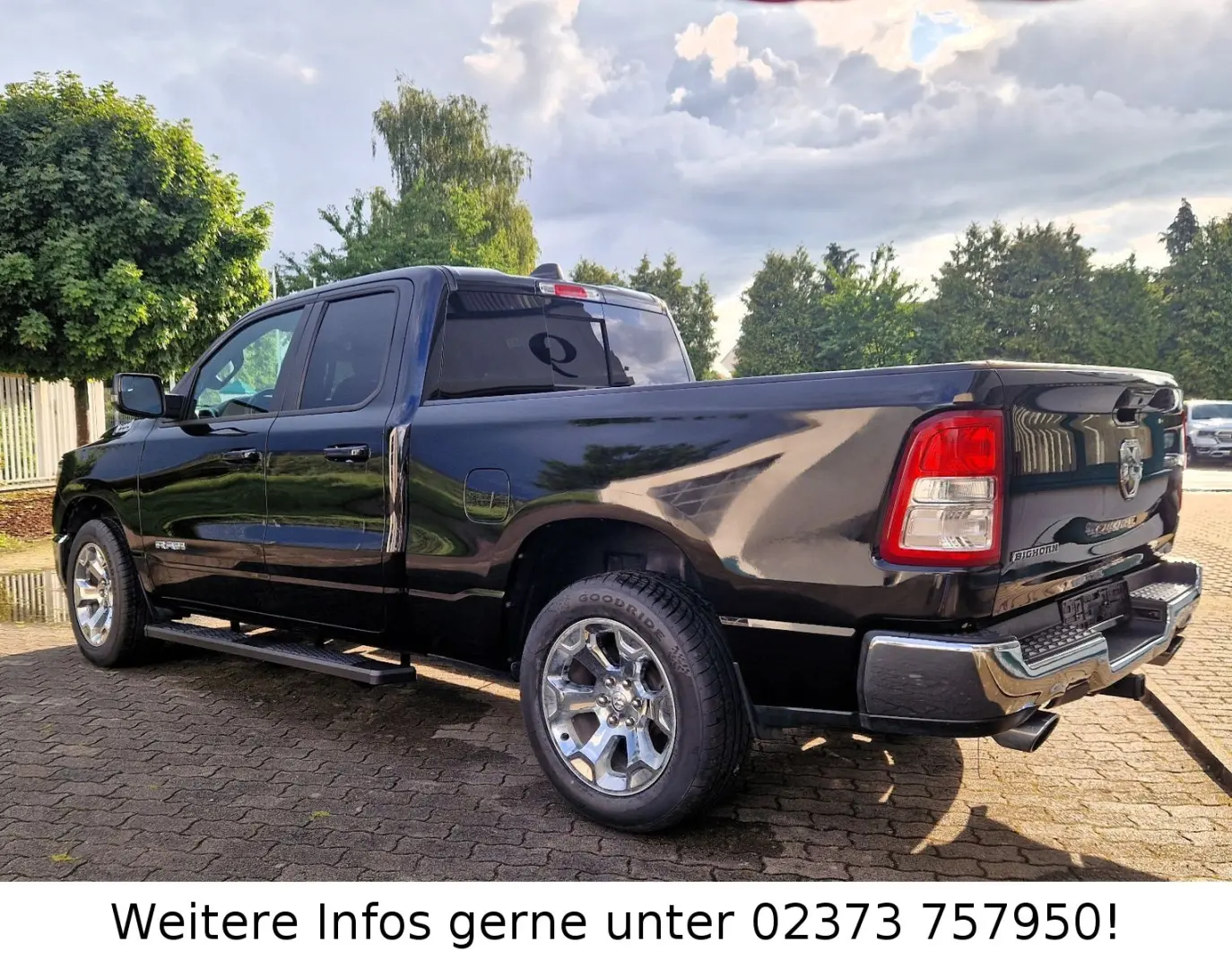 RAM 1500 5.7l Quad Cab, Kamera, Navi-App